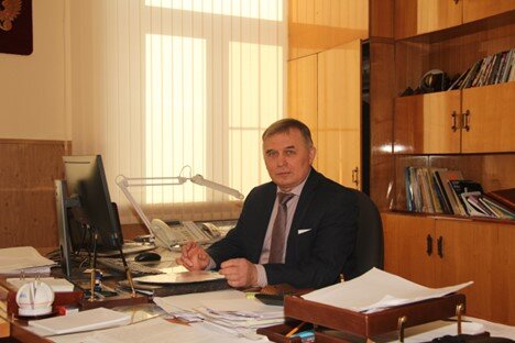 Киселев Михаил Григорьевич, доктор химических наук, заведующий лабораторией ЯМР-спектроскопии и численных методов исследования жидких систем, директор Института химии растворов им. Г.А. Крестова РАН, г. Иваново.