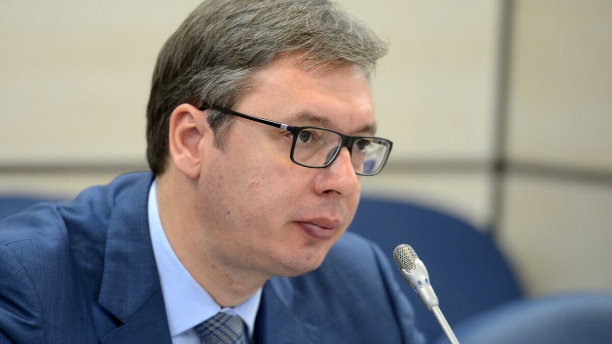    Президент Сербии Александр Вучич во время встречи с заместителем председателя правительства РФ Дмитрием Рогозиным. 19 декабря 2017© РИА Новости / Сергей Мамонтов