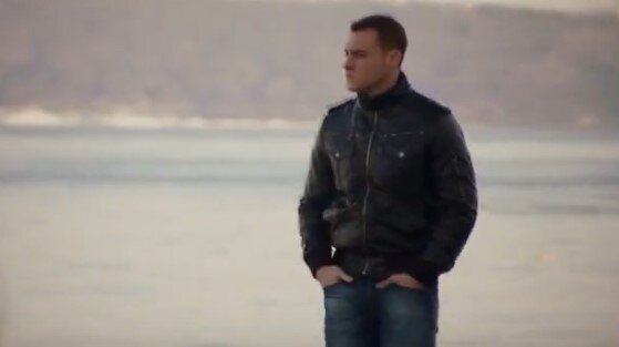 Керем оказывается просто видением, подсознанием Зейнеп