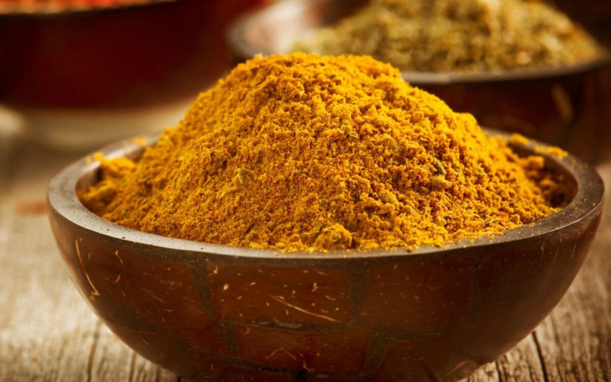 Внешний вид пряности Куркумы.