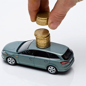 Рассмотрим основные моменты каждого из кредитов. Так, если Вы возьмете кредит на потребительские нужды, то основным плюсом здесь является отсутствие отчета перед банком за целевое использование или не целевое использование средств, так как банк предоставляет средства на личные нужды. При этом стоит учитывать, что при оформлении кредита на достаточно крупную сумму, банк может потребовать предоставление обеспечения или поручителя.