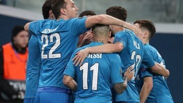 Фото: fc-zenit.ruВ поединках 5 тура евротурниров коллективы из России заработали в среднем один балл. Напомним, «Локомотив» переиграл «Галатасарай» (2:0), ЦСКА уступил «Виктории» из Пльзени (1:2), «Спартак» проиграл «Рапиду» (1:2), «Краснодар» победил «Акхисар» (2:1), а «Зенит» рассправился с «Копенгагеном» (1:0).
