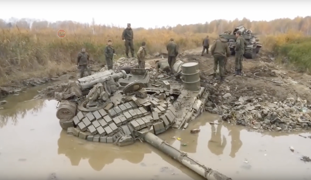 Смотрите видео "Зверская мощь легендарного танка т 72 Уникальная видео как Русск