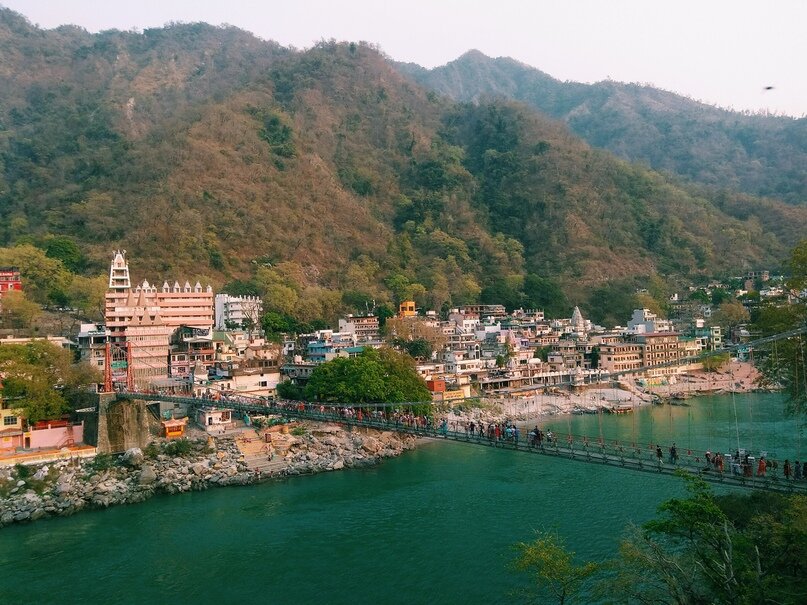 Вид на Лакшман Джулу