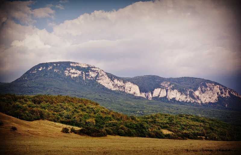 Рунический Лабиринт гора Бойко в Крыму
