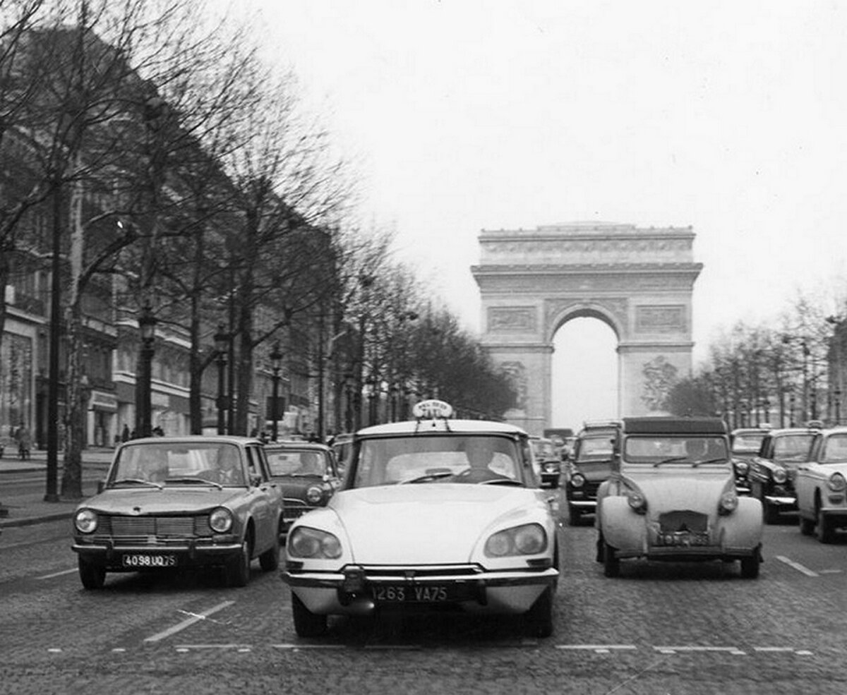 Paris 70. Франция 1980-е. Париж 70-х. Париж 1980-х. Франция 1980 год.