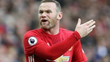 Фото: manutd.comПо информации Sky Sports, легенда «Манчестер Юнайтед» Уэйн Рунистанет в ближайшее время играющим тренером «Дерби». Англичанин уже прибыл в аэропорт Хитроу и сейчас отправляется в Мидлендс, чтобы завершить сделку.
