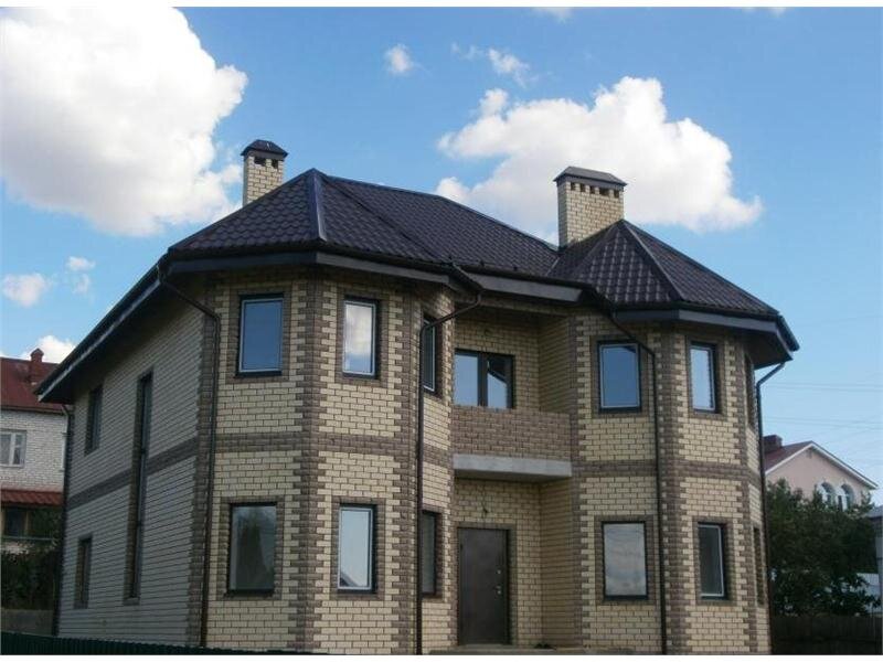 картинка найдена на просторах интернета. А дом, если честно, похож на мой.