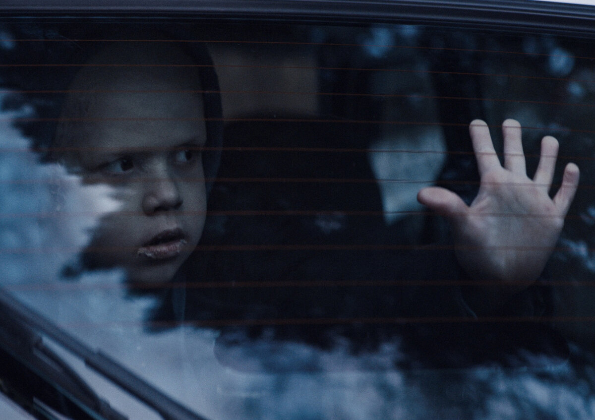 Кадр из фильма «Тварь»