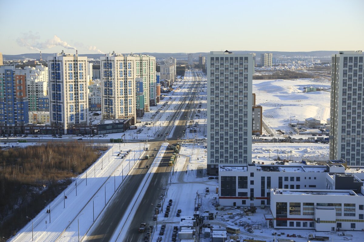 Фото из личного архива. Вид с крыши дома на Сахарова 95. Фото перекресток улиц Сахарова и Де Генина. 