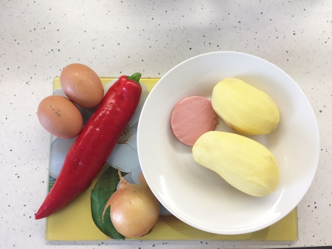 Всего 5 ингредиентов + приправы по вкусу :) Подписывайтесь на мой канал, чтобы помочь его развитию, будем готовить вместе :) 