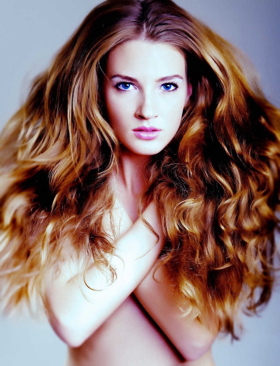 Покупая косметические средства в фирменных магазинах мы частенько переплачиваем за бренд, крутую упаковку. 