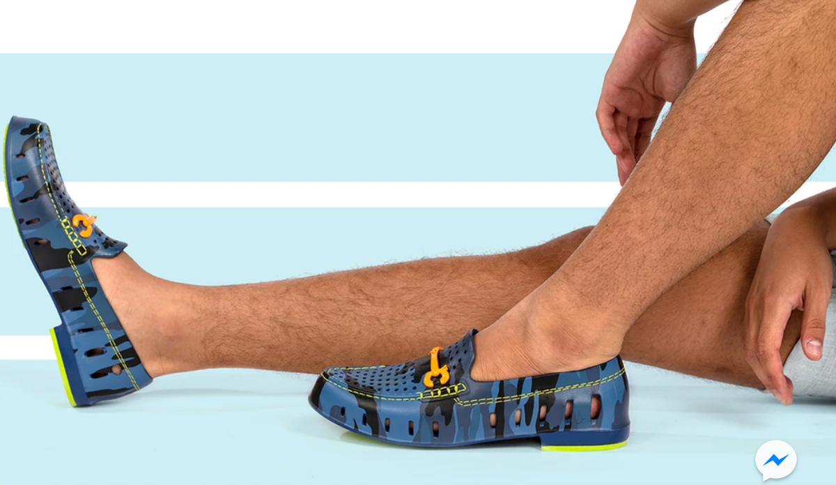 Фото с сайта Floavers, которые отправили 1000 пар обуви медицинским работникам штата Атлантик, которые борются с Covid-19