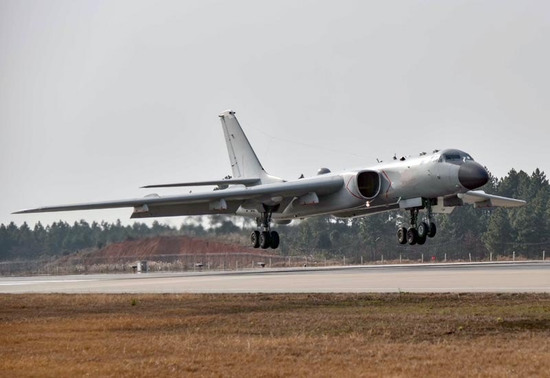 бомбардировщик H-6.