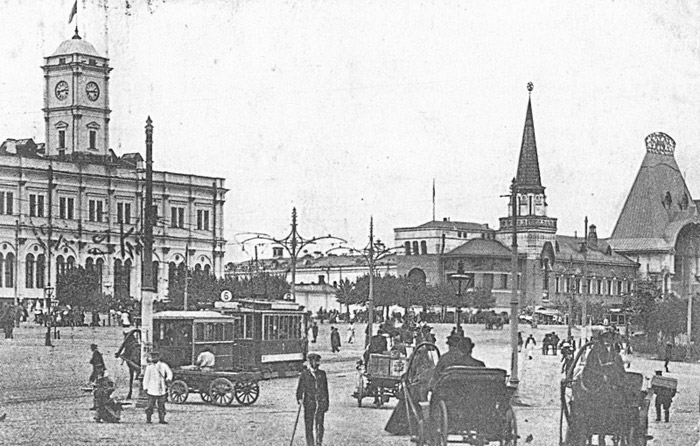 Трамвай на Каланчёвской площади. 1910-е годы.
Источник: http://www.svpressa.ru/society/article/11169/