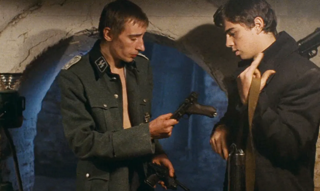 кадр из х/ф Брат 2