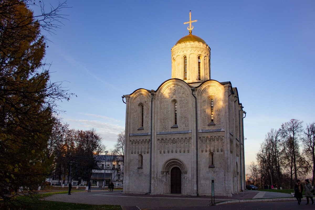 5 Дмитриевский собор города Владимира ъ