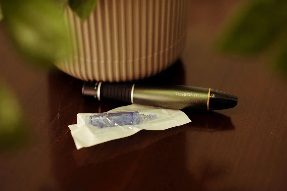 Аппарат для фракционной мезотерапии выглядит так