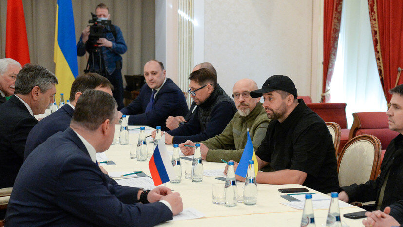     Одна из первых встреч делегаций РФ и Украины после начала СВО  Александр Кряжев