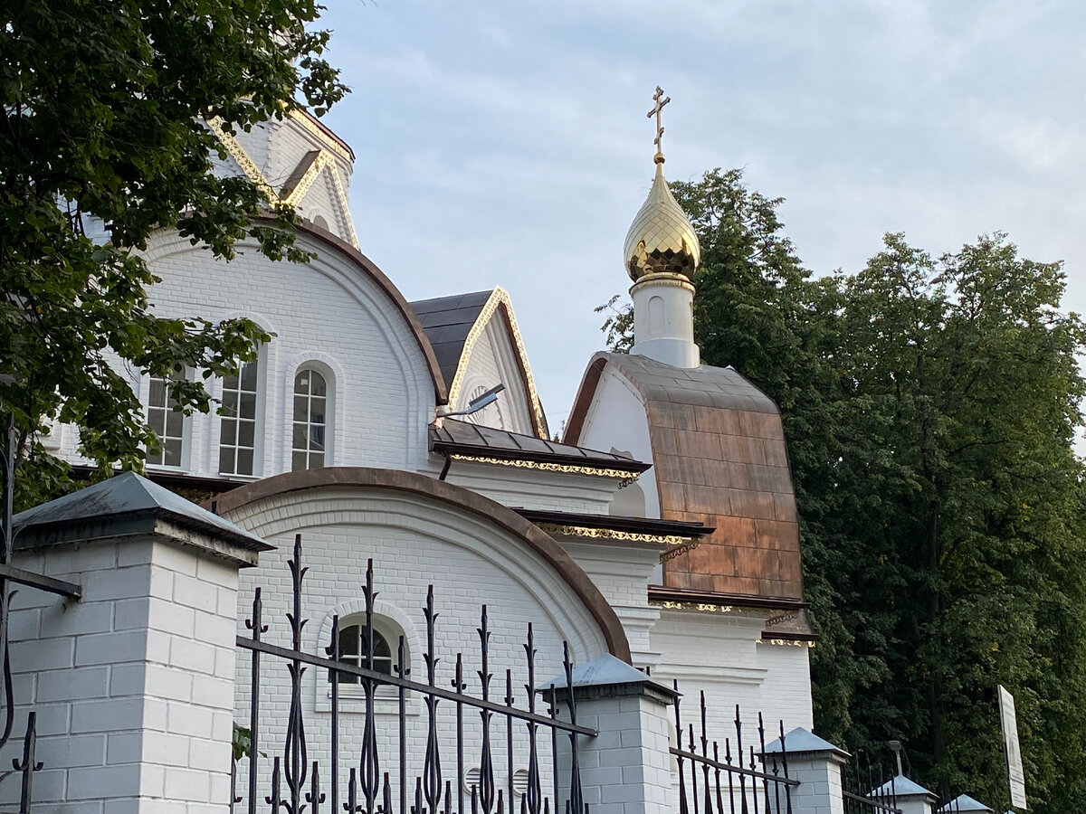 Храм святителя луки москва улица вавилова фото Завершено строительство храма Луки при 64-й городской больнице на улице Вавилова