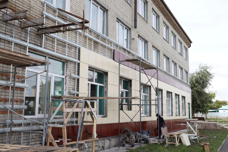    Также при федеральной поддержке в Далматово делают гостиницу