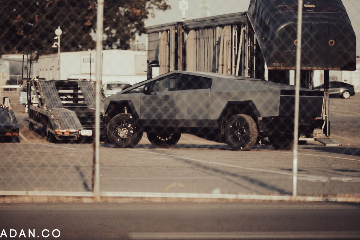  📷
