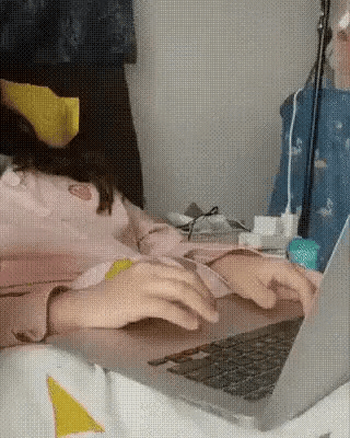 Нажми на картинку, чтобы посмотреть видео. Источник: Ютуб.