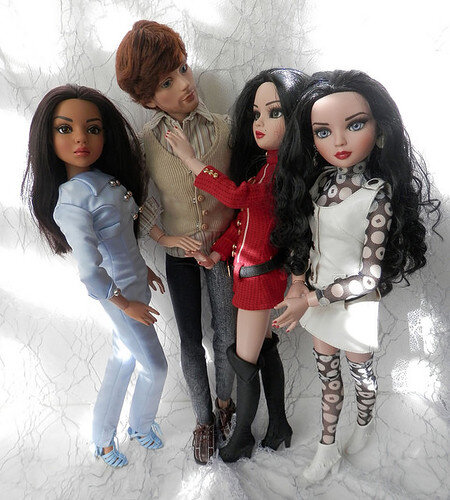 Куклы линейки Элловайн Вайлд. Фото ?