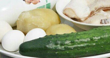 Состав продуктов:  картофель-4 шт, яйцо -3 шт,  огурец -3 шт, ,  редиска - 4 шт, отварная рыба  (можно красную или белую)  - 400 гр,  2 пучка зелени  (любой,на ваш вкус), горчица -1 ст.л , кефир - 0,7 л , минеральная или простая вода - 0,5 л ,сметана - 100 гр, соль , перец  по вкусу