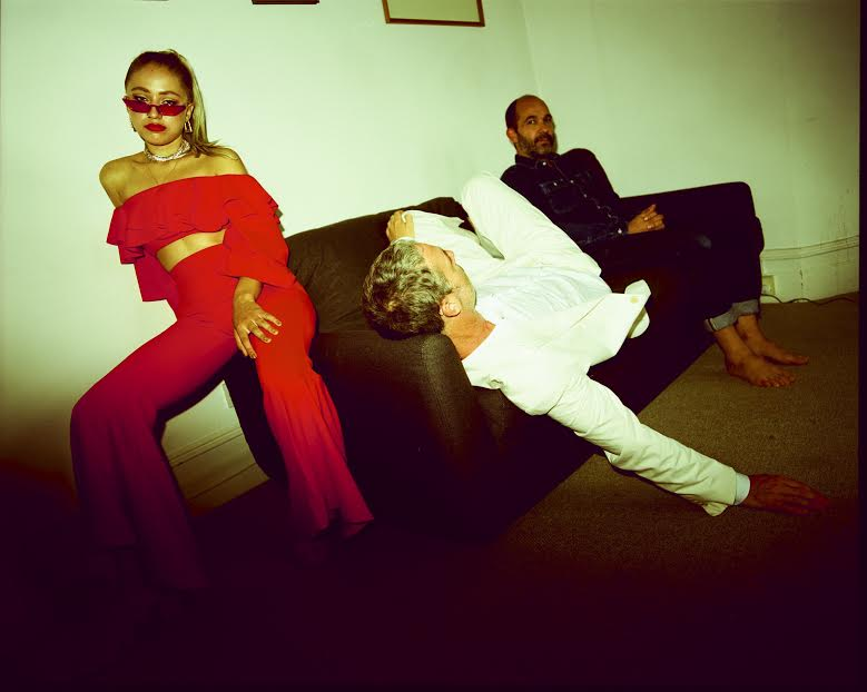 Типичный день Бакстера Дьюри на гастролях. Фото: Polyvinyl