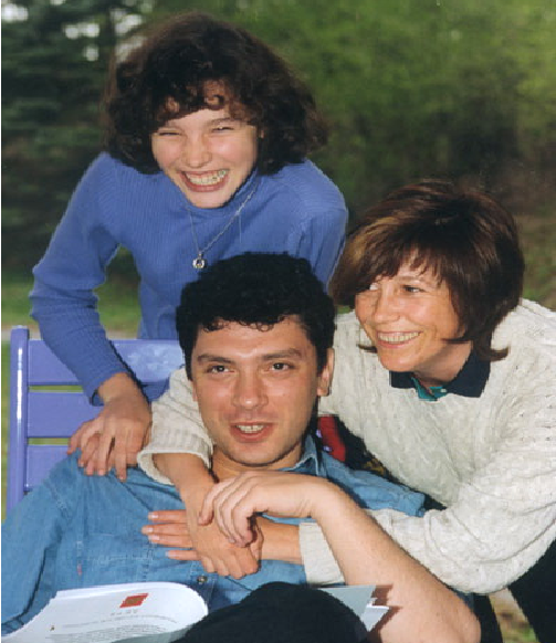 Борис Немцов с женой Раисой и дочерью Жанной.