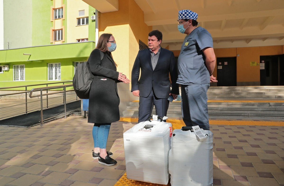 Крыму передали мини-лабораторию, источник crimea.sm-news.ru