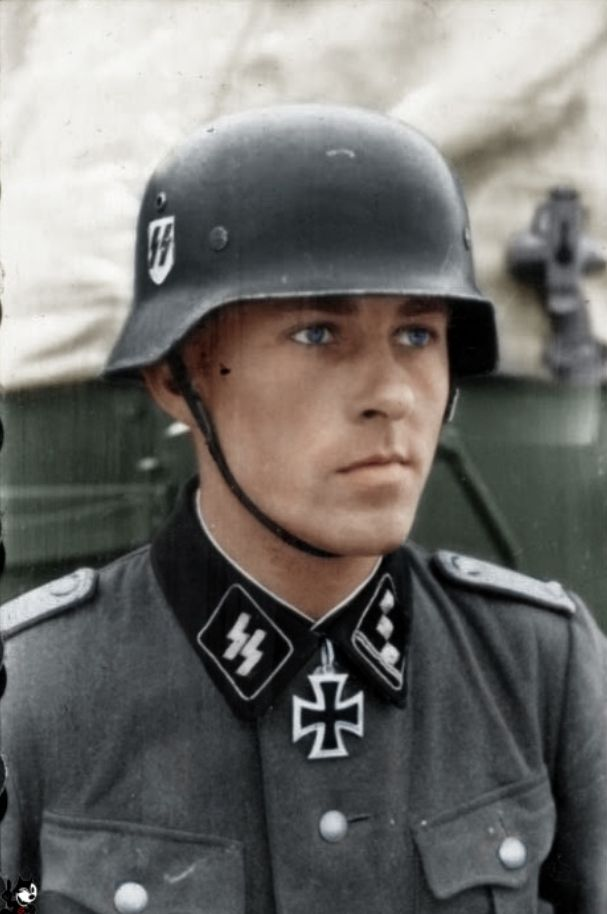 Немец на немецком. Офицеры Waffen SS. СС дас Райх. Штурмбанфюрер СС Бернхард Крюгер. Бернхард Франк оберштурмбанфюрер.