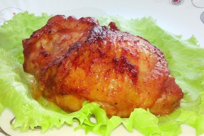 Простой рецепт очень аппетитной курочки. Подходит для ежедневного рациона. 
