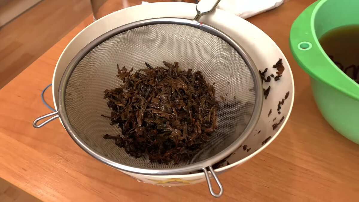 Процедить через сито