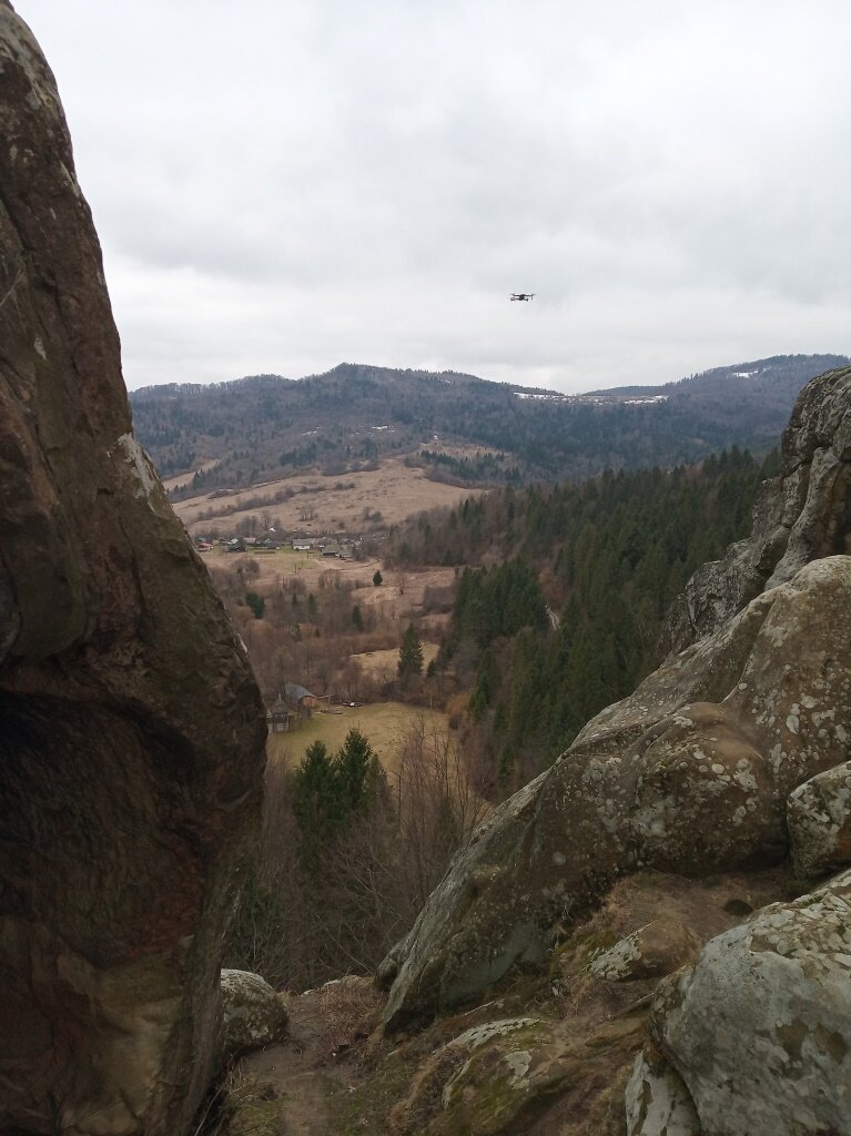 Сквозь ущелья