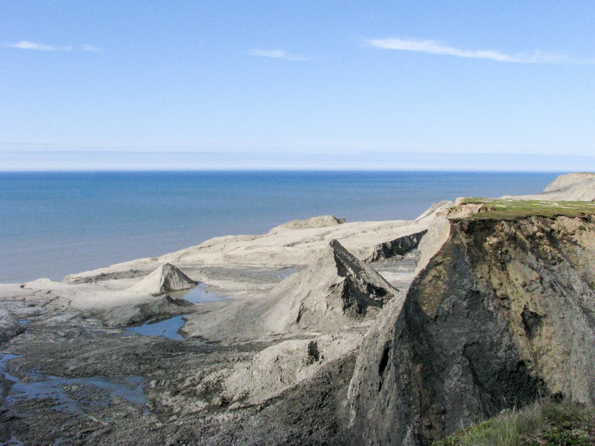 Западный берег острова Колгуев в Баренцевом море, июль 2012 года