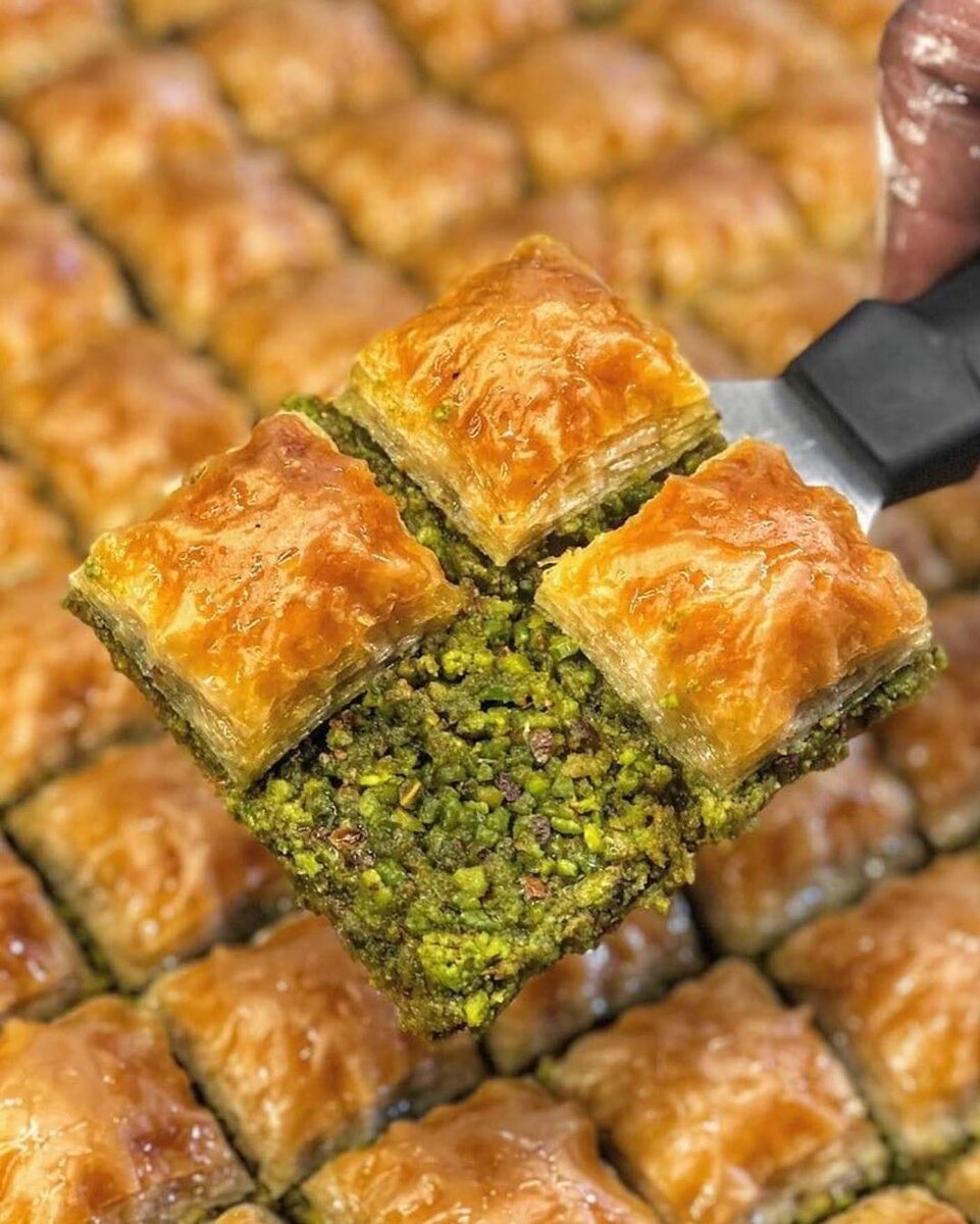 С Праздником! 