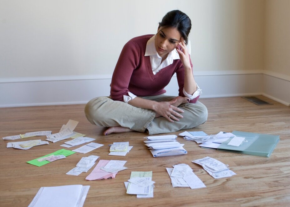 Счета множатся, а доходы стремятся к нулю. И это в заложенной Банку квартире.