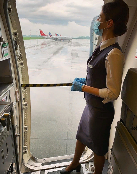 "российские граждане прилетают организованными и небольшими группами"