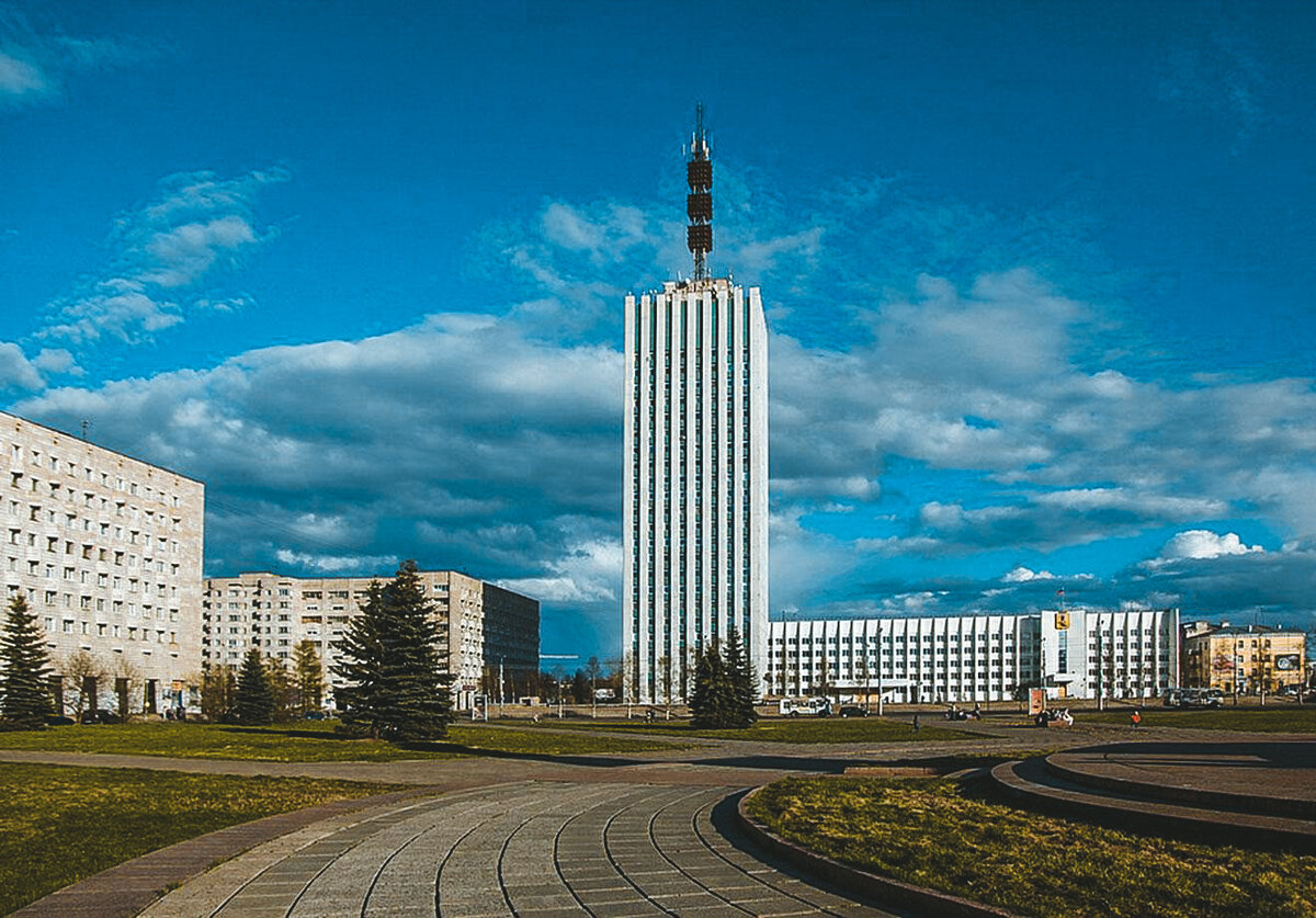 Высотка Архангельск. Архангельск центр. Архангельск центр высотка. Архангельск фото.