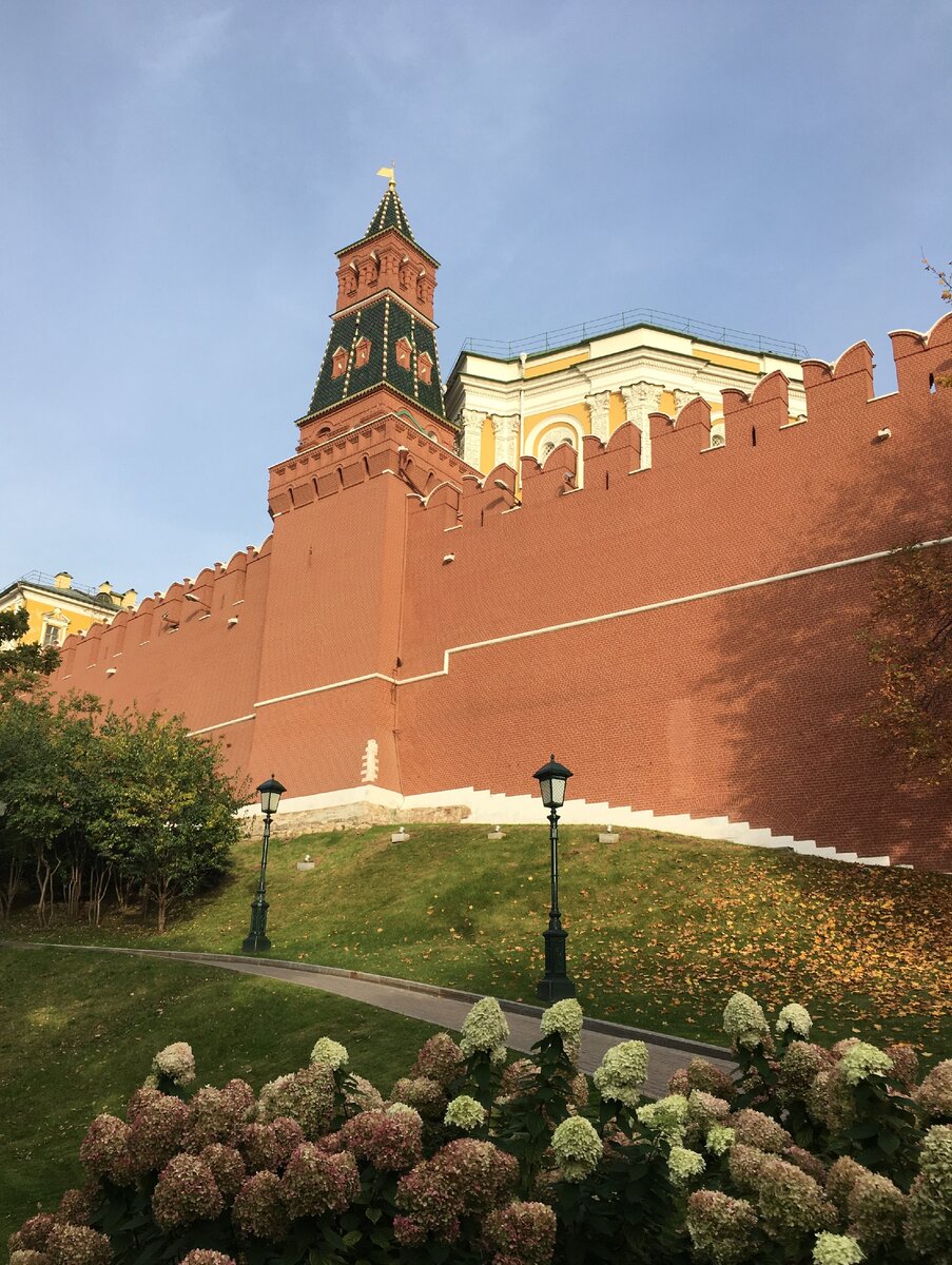 Кремль боровицкий холм