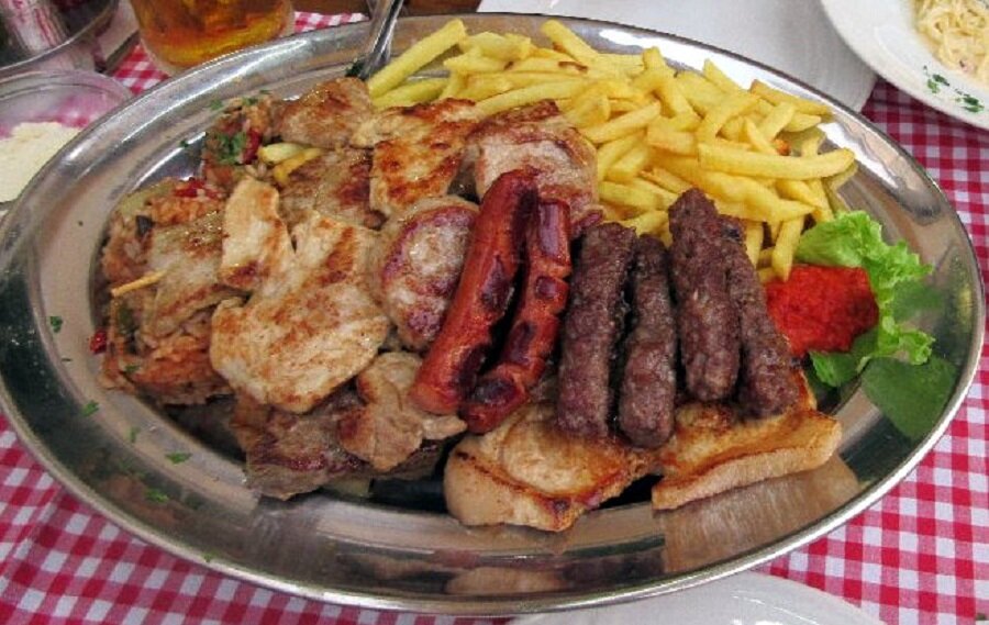 Мешано месо, порция на одного. https://clck.ru/SRcz3