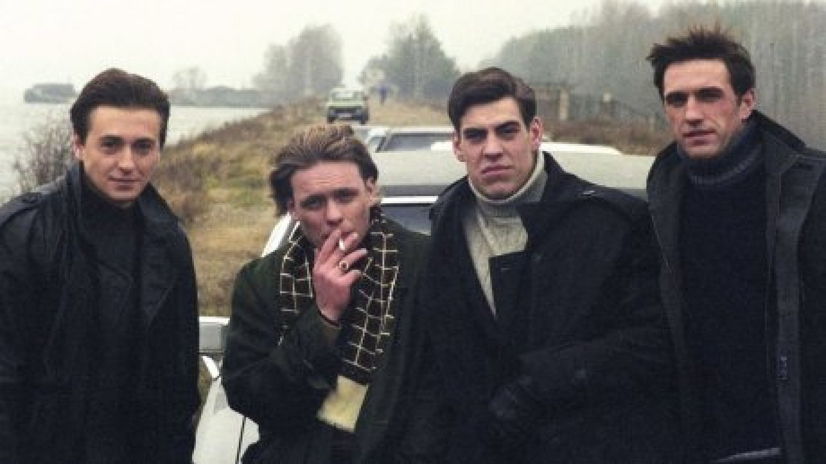 Идеальные дружинники и начальники, отразившие реальность. Кем бы интересно был Саша Белый в 2020 году по сценарию прерванного фильма?  