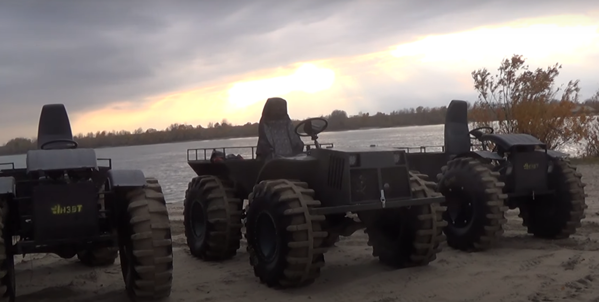 Ждут начала тест драйва.