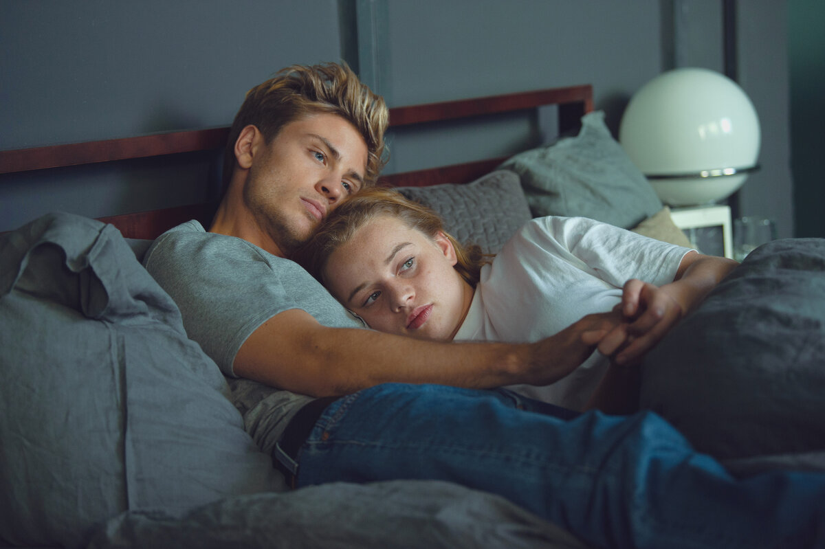 "Так близко к горизонту"