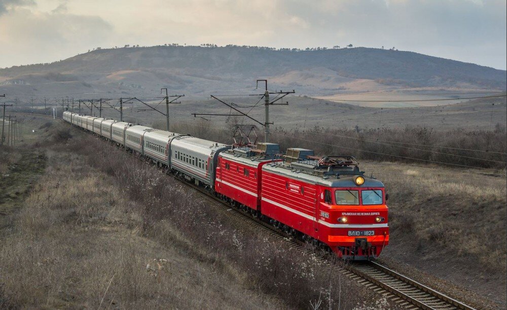 Вл10-1823 Крымская железная дорога. Вл10 КЖД. Вл10 Крымская ЖД. Вл 10-1823 электровоз.