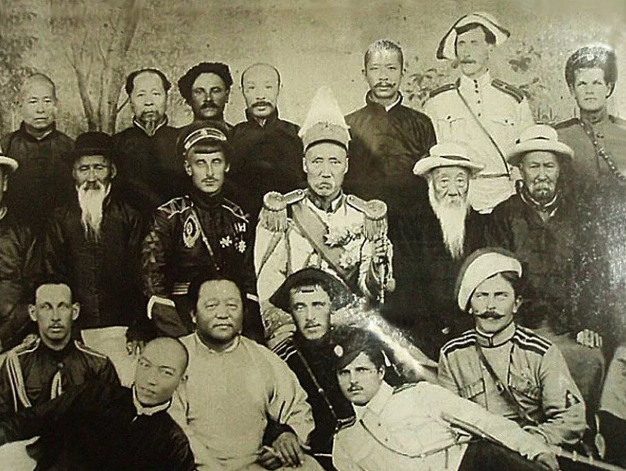 Атаман Анненков с казаками в Китае