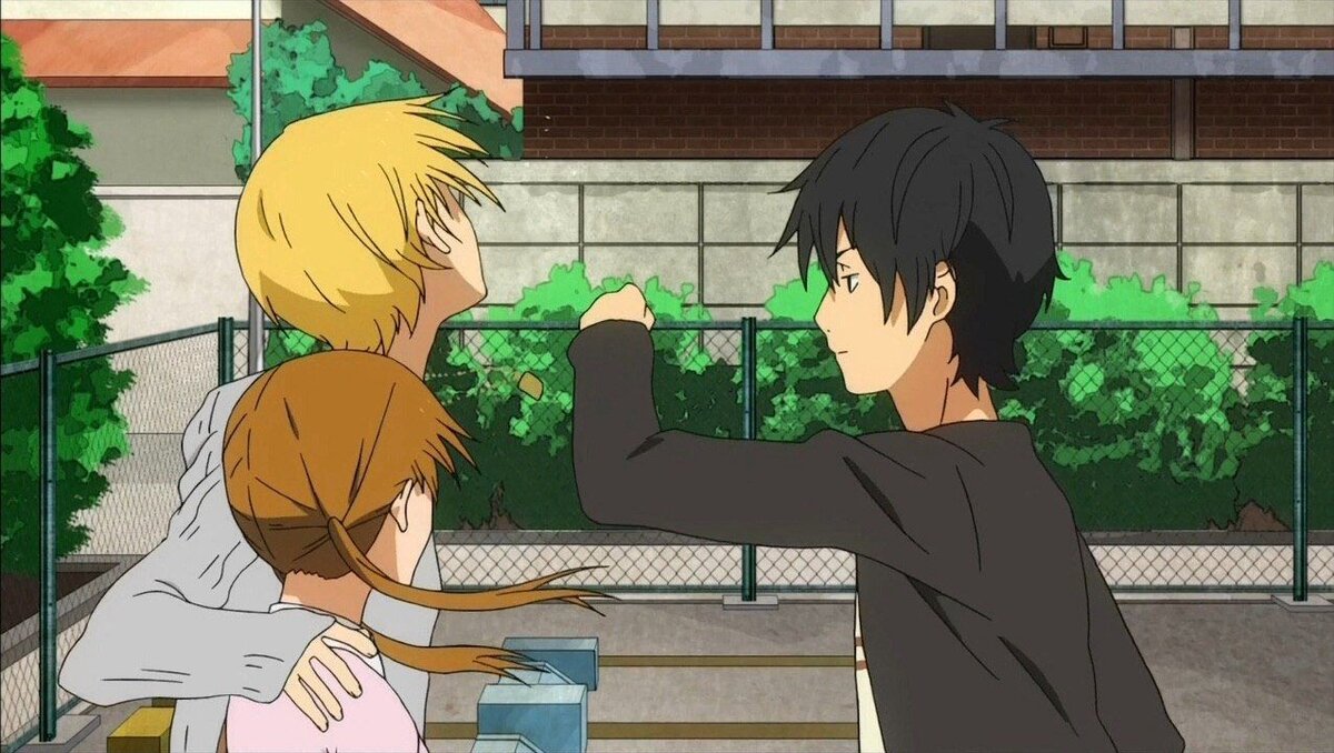 Руку убрал!