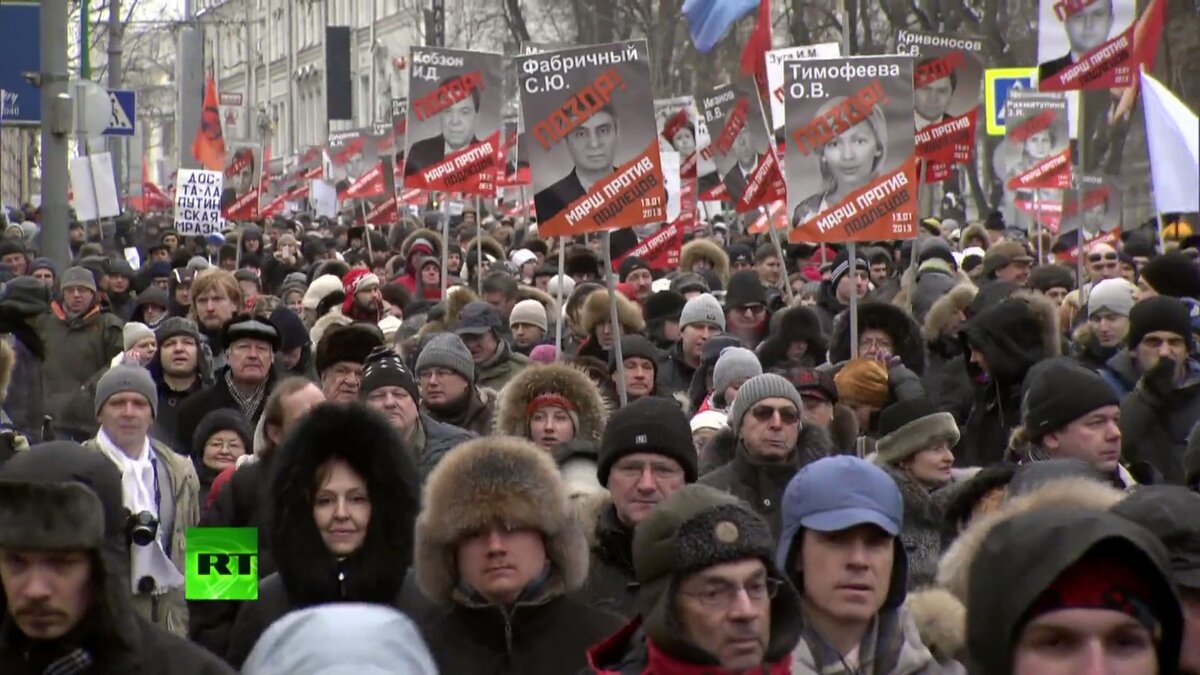 Люди вышли на протесты против принятия «закона Димы Яковлева»